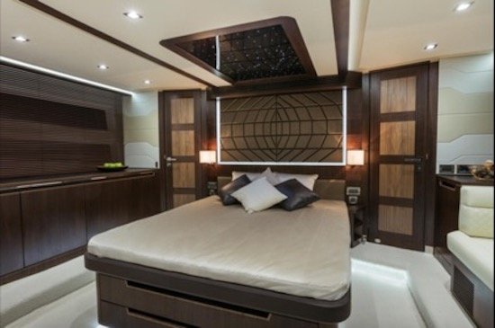 Du thuyền Galeon 660 Fly